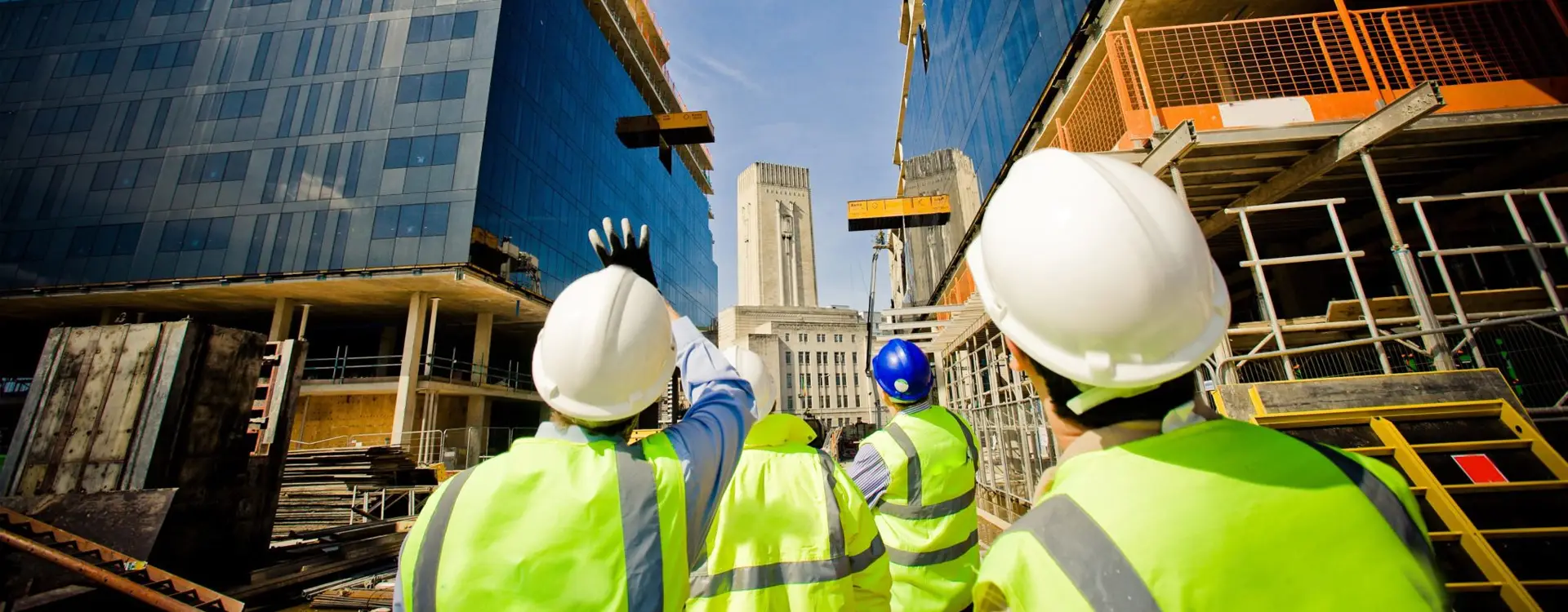 רישום קבלנים בליווי עורך דין